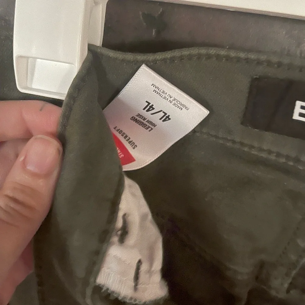 Express Green Skinny Jeans - Ripped - Picture 5 of 7